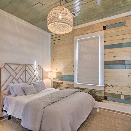 Bright Galveston Cottage Close To Beach And Strand Экстерьер фото