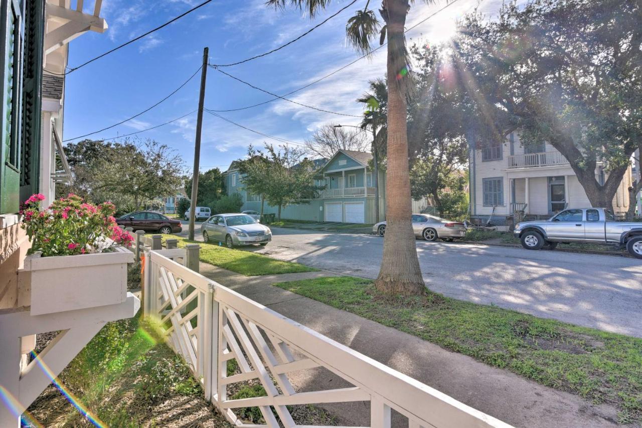 Bright Galveston Cottage Close To Beach And Strand Экстерьер фото